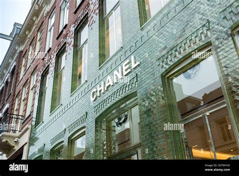 chanel shop amsterdam